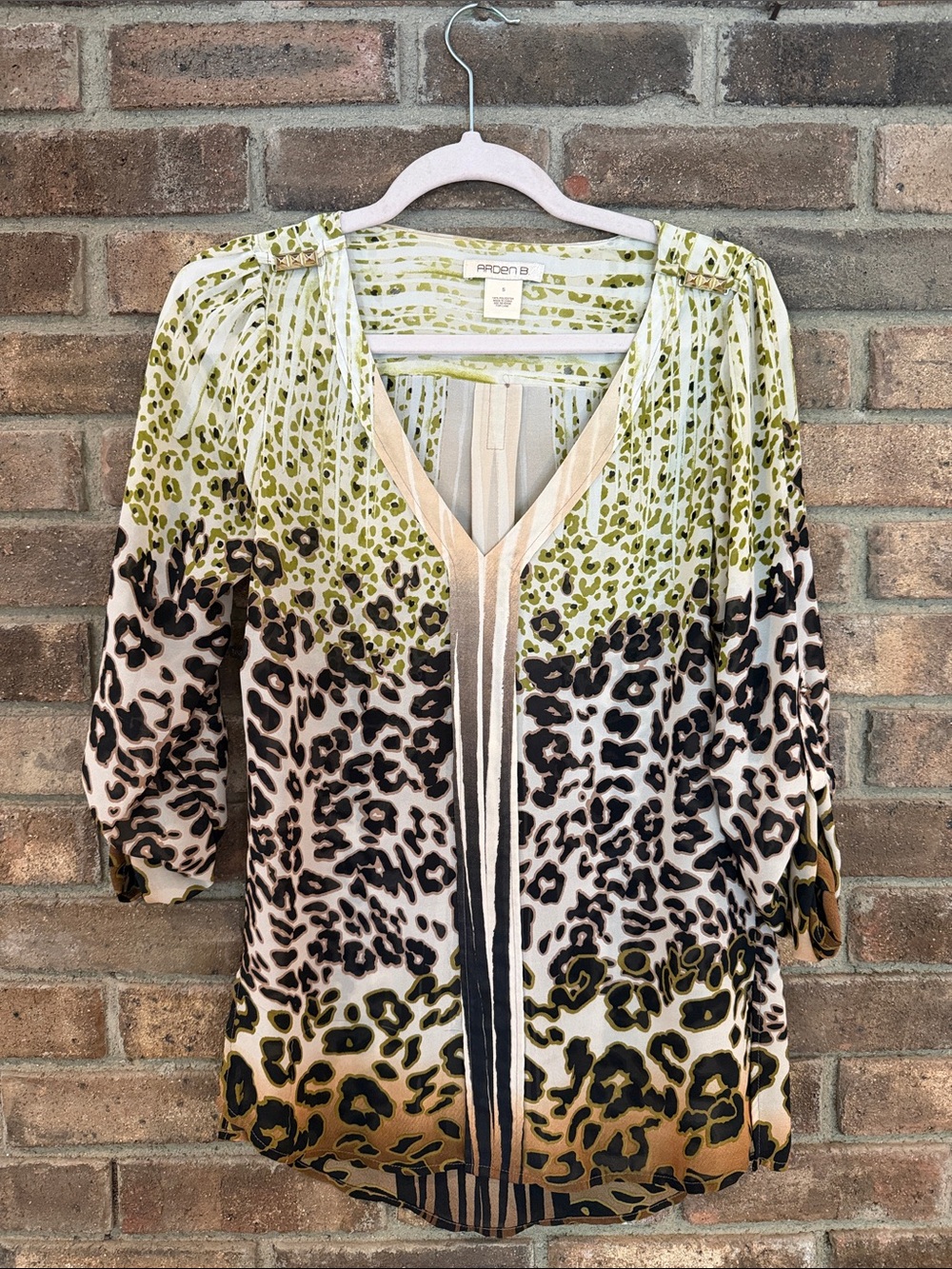Arden B Green and Cream Leopard-Print V-Neck Blouse